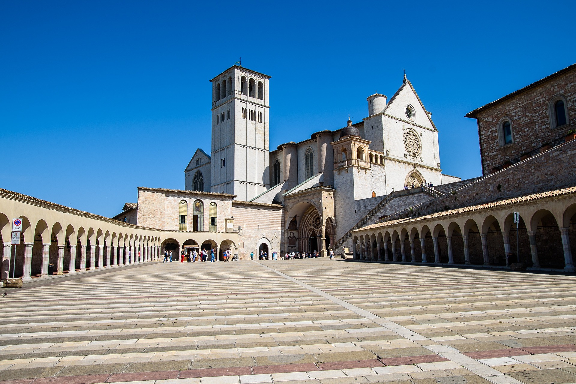 Assisi, the mystic tour